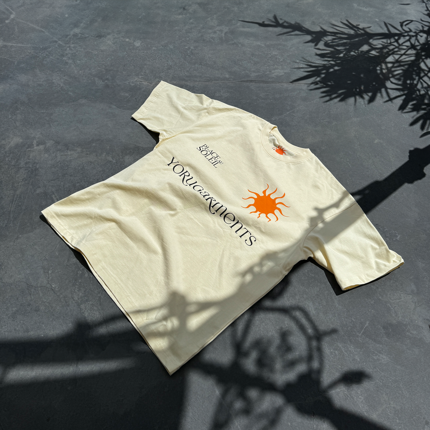 “PLACE IN THE SUN” T-SHIRT ☀️